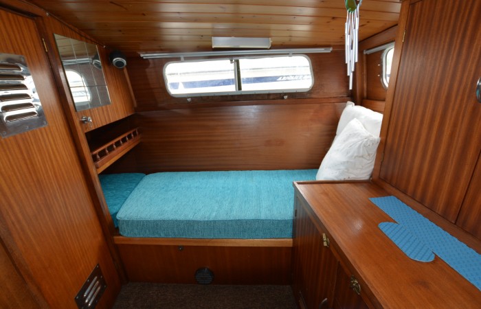 Rowen Aft Cabin pic 2