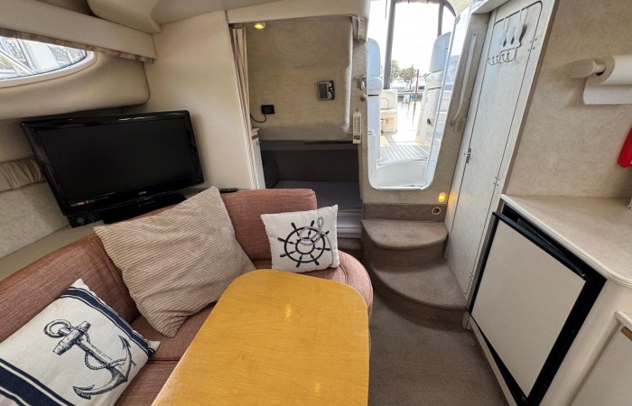 Bayliner 3055 Ciera. Playbuoy Saloon pic 3