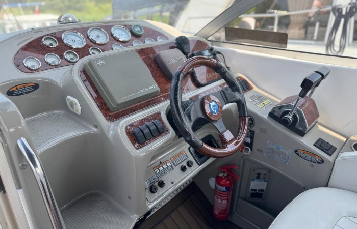 Bayliner 3055 Ciera. Playbuoy Helm pic 1