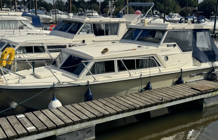 Princess 25 Executive. Hubble Bubble Ad