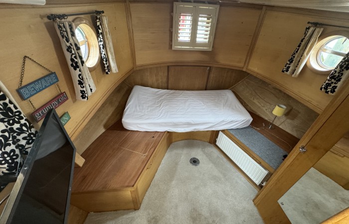 Central Craftworks Ltd, Replica Dutch Barge. Aft Cabin pic 1
