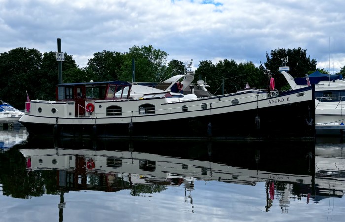 Central Craftworks Ltd, Replica Dutch Barge. Ad pic 1
