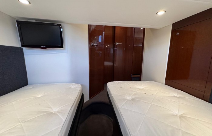 Princess V45 Esperanca. Primary Cabin Guest pic 4