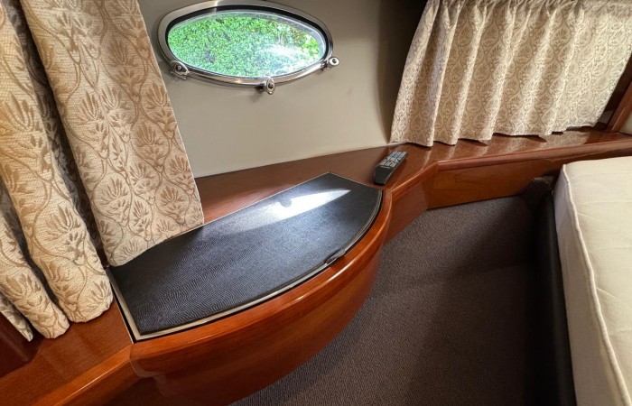 Princess V45 Esperanca. Primary Cabin pic 4