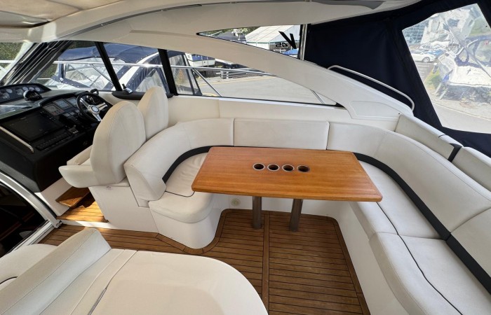 Princess V45 Esperanca. Cockpit pic 3