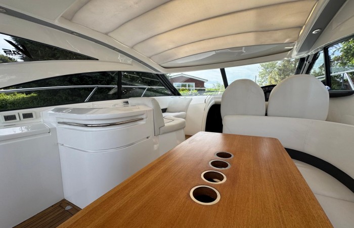 Princess V45 Esperanca. Cockpit pic 6