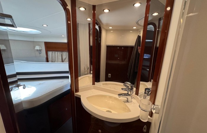 Princess V45 Esperanca. Primary Cabin En-Suite pic  3