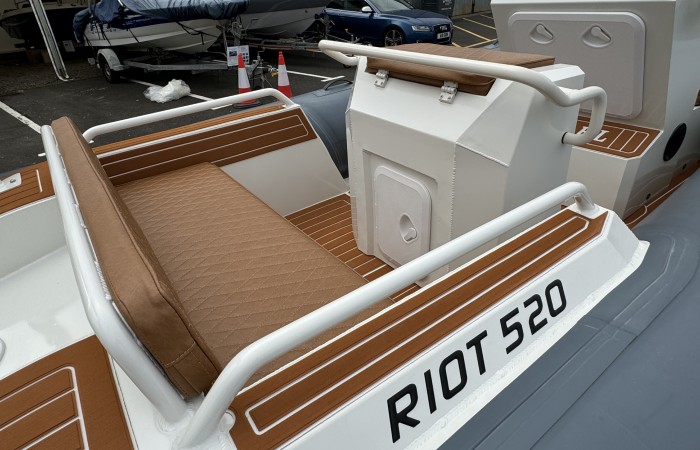 Rebel Riot 520 pic 9