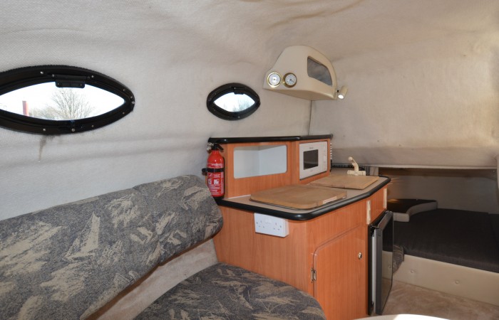 Regal 2460 Kiwi Rose Cabin 3